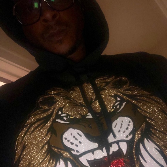 Glitter Rockstar VampLion hoodie - Picture 2 of 2